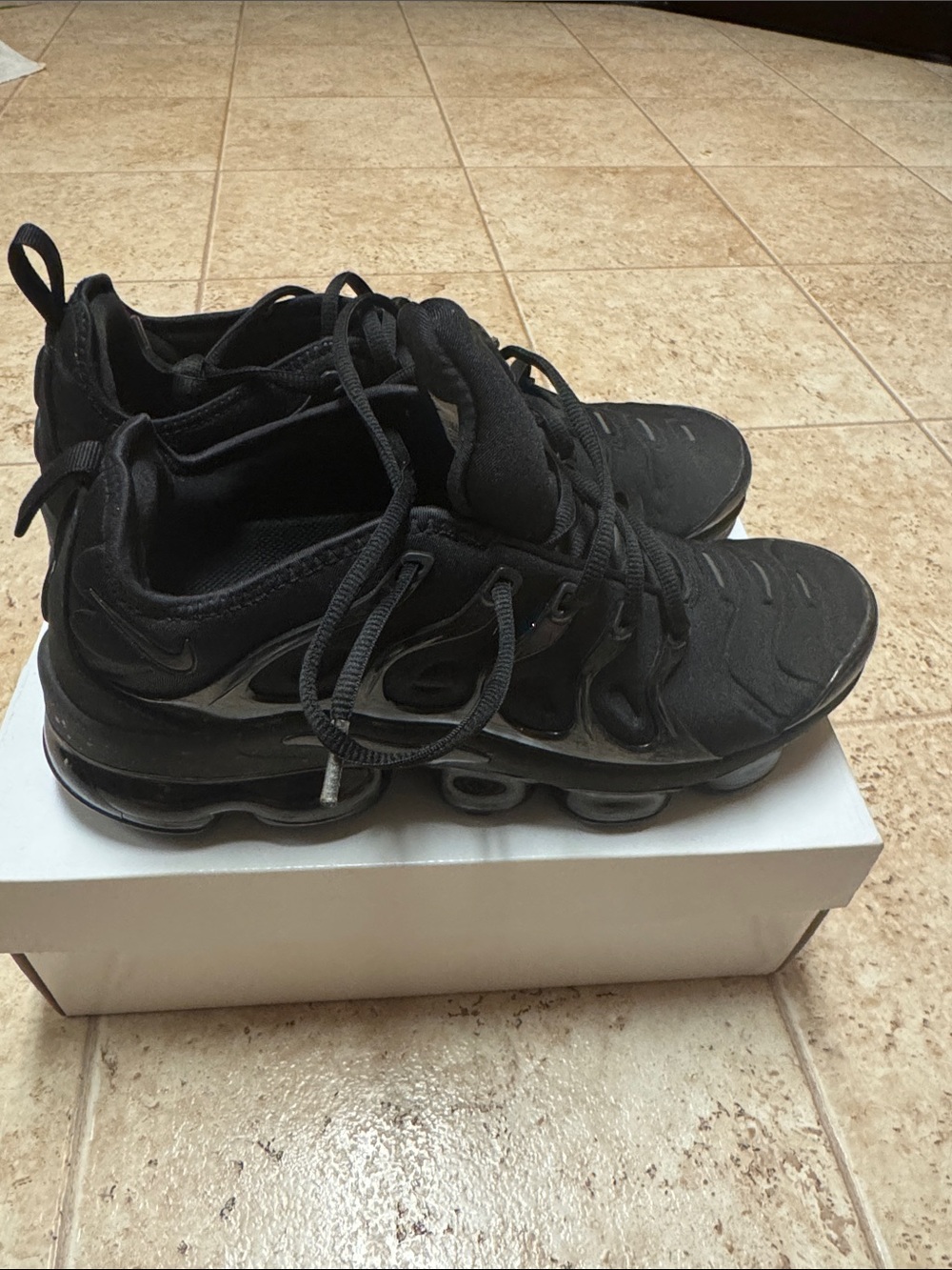 Nike Triple Black Black Air Vapor Max Plus Athletic Shoes size 10 US